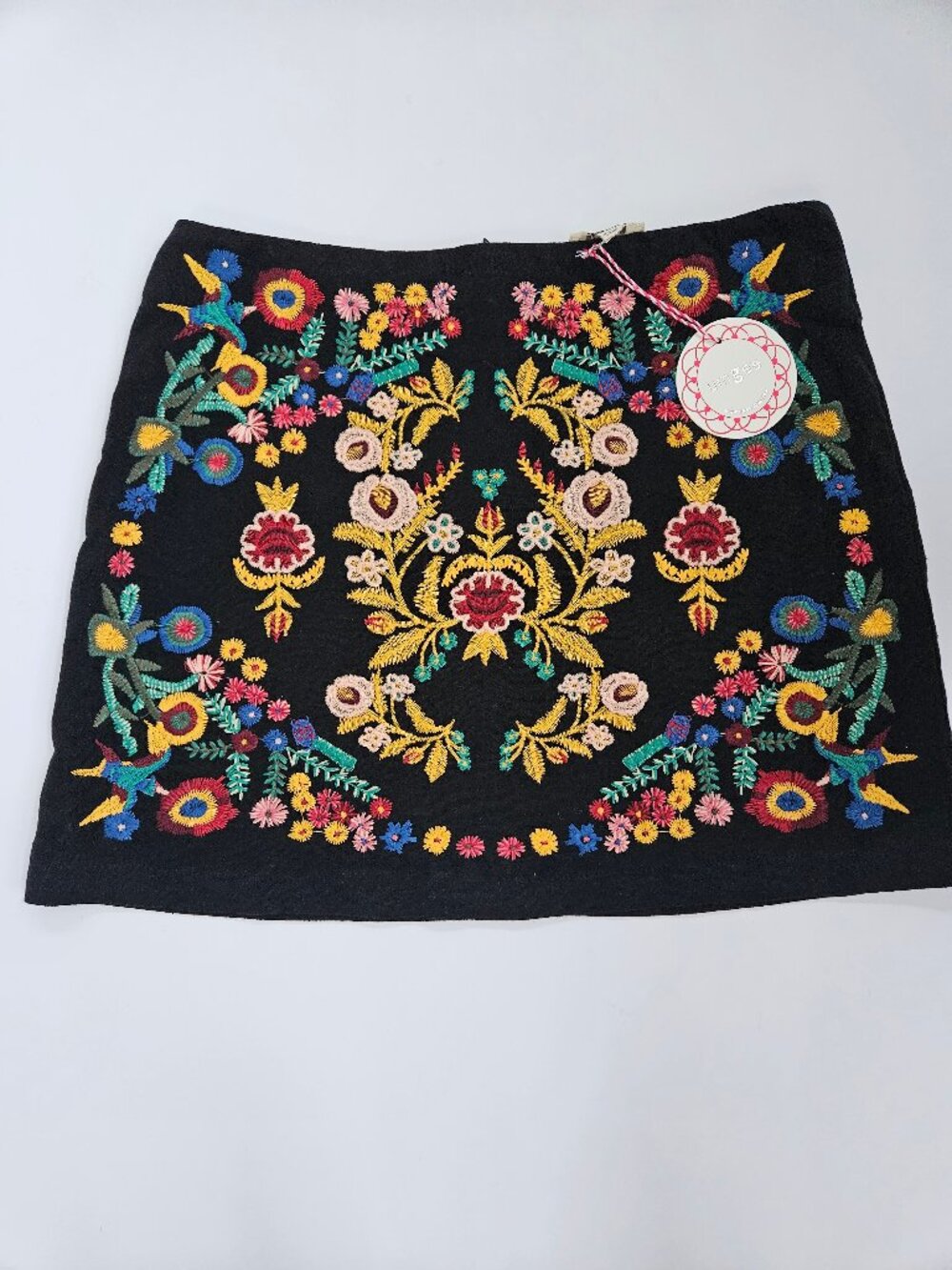 NWT Umgee Floral Embroidered Boho Mini Skirt Black Size Large - Picture 2 of 15